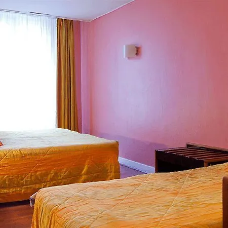 Bristol Republique Hotel Parigi